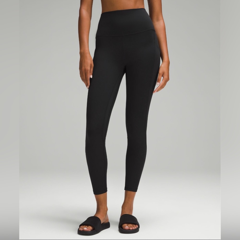Lululemon black Align High rise pants 25”